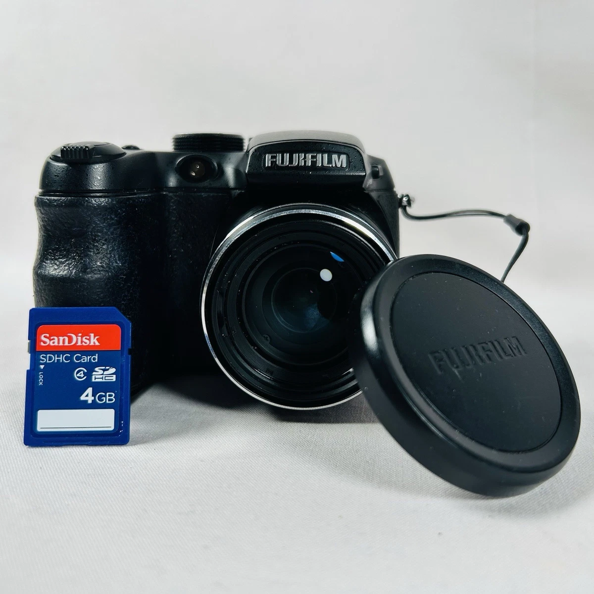 Preços baixos em Fujifilm FinePix S Series 10-11.9MP Câmeras