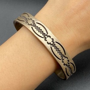 【アロハーナ】NORA BILL /ノラ・ビル ナバホ バングル NORA Bill ナバホ族 バングル スタンプワーク ノラ・ビル