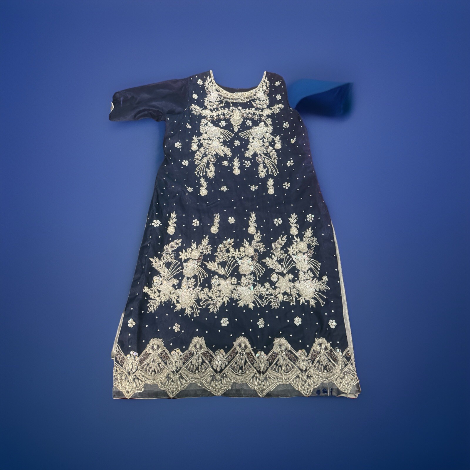 Pakistani Shalwar Kameez - image 7