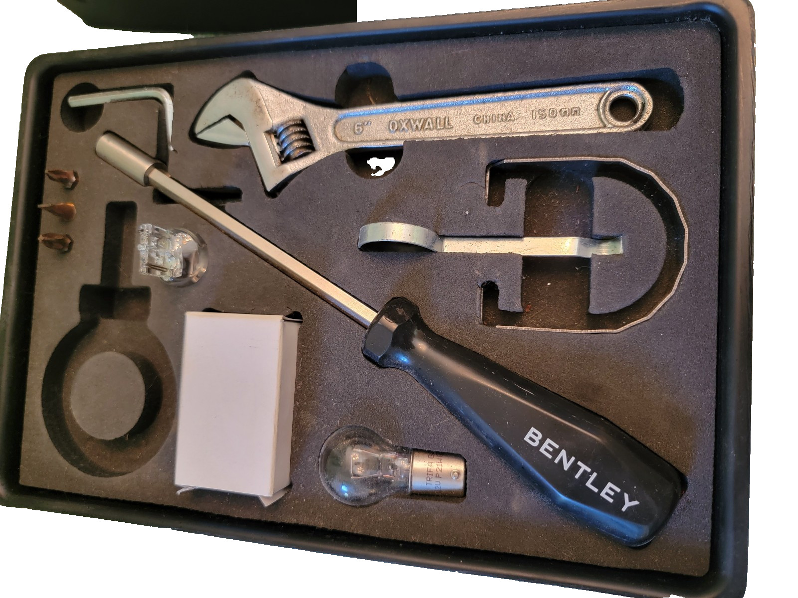 Bentley Azure 2009 Tool kit boxes Set