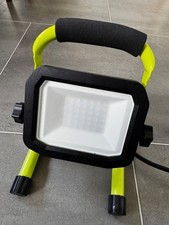 Luceco Slimline Portable 30W LED WORK LIGHT 3300 Lumens BRIGHT , a BARGAIN