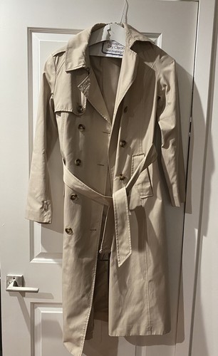 tahari raincoat