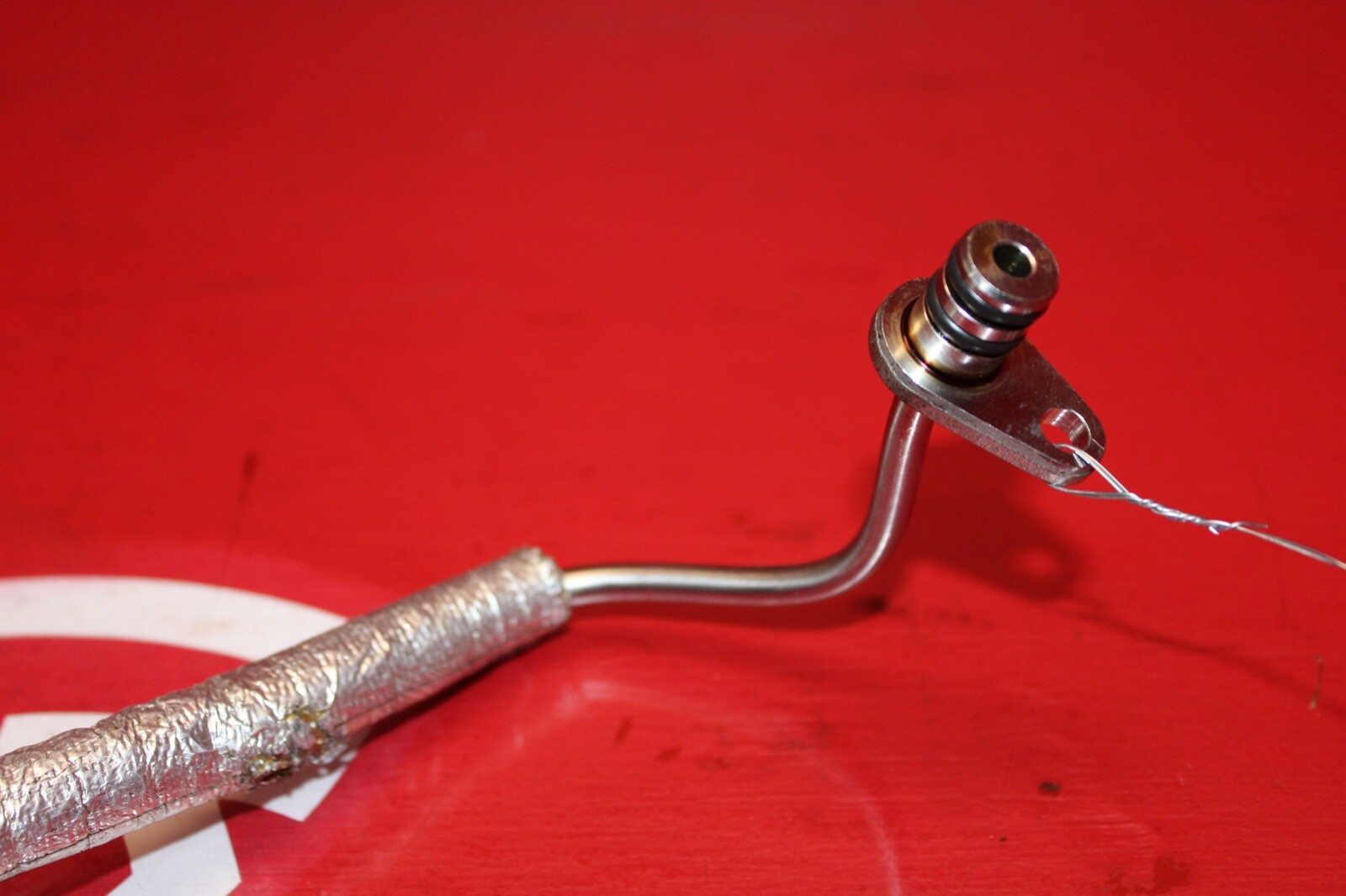 2014-2019 MASERATI GHIBLI M157 OEM LEFT SIDE TURBO OIL DELIVERY FEED PIPE LINE