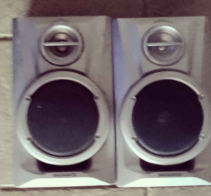 MAGNAVOX SPEAKERS FOR MAS85/17 AUDIO SYSTEM. ** TESTED** 2 SPEAKERS ONLY