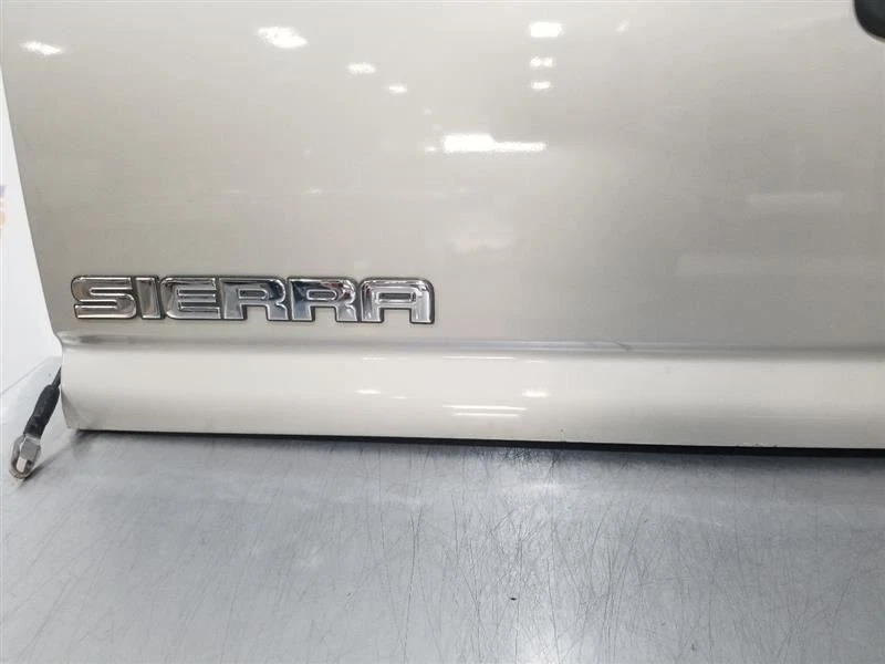 05 2005 GMC SIERRA 1500 TAIL GATE SILVER  Foto 4 de 4