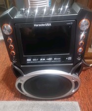 KARAOKE USA GF846 DVD/CD+G/MP3+G System karaoke Bluetooth (R) z kolorem 7" TFT 