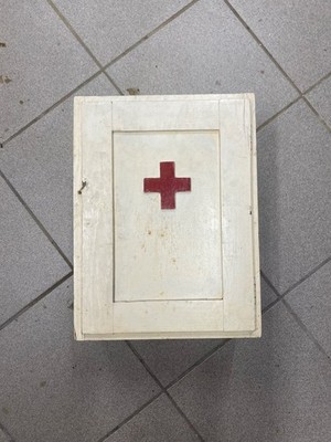vintage first aid kit wall mount