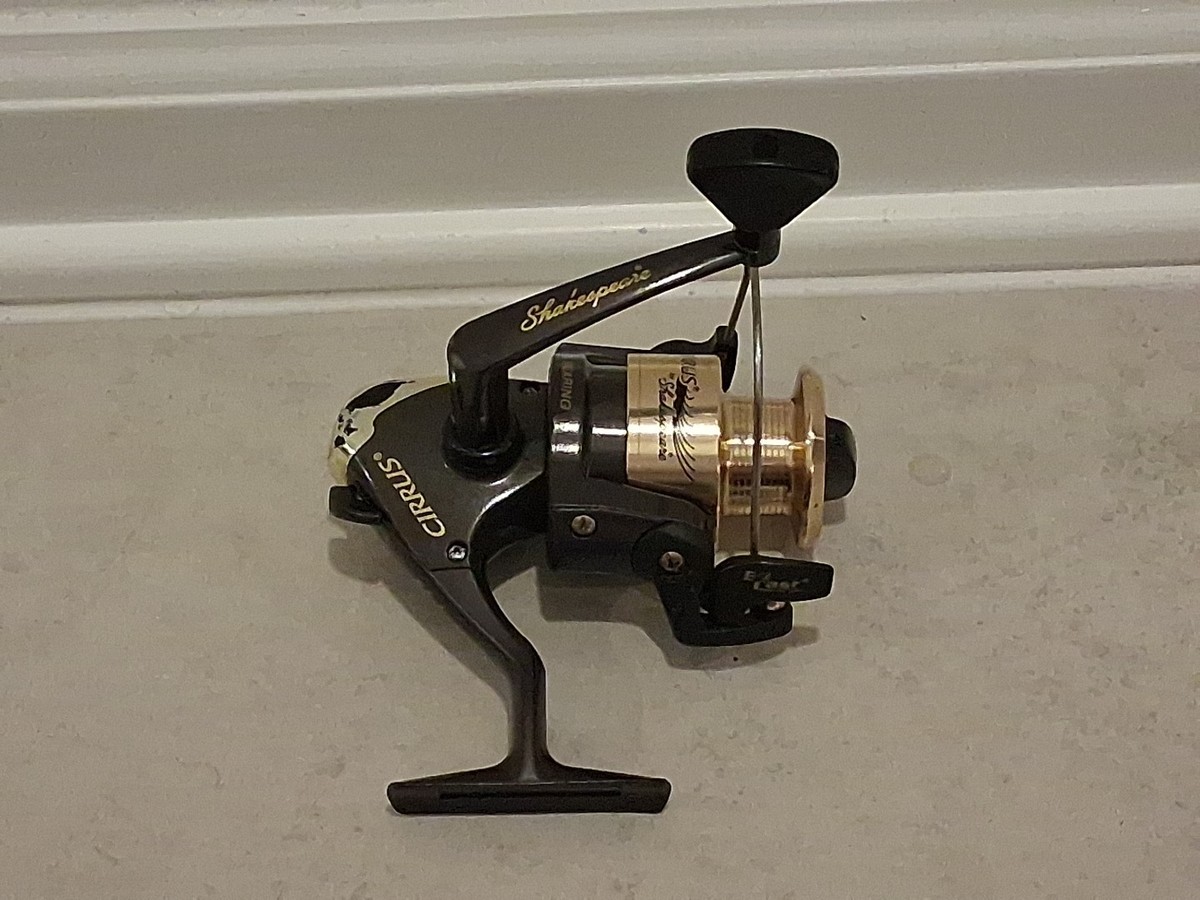 Vintage Shakespeare Cirrus CR035 Spinning Fishing Reel | eBay