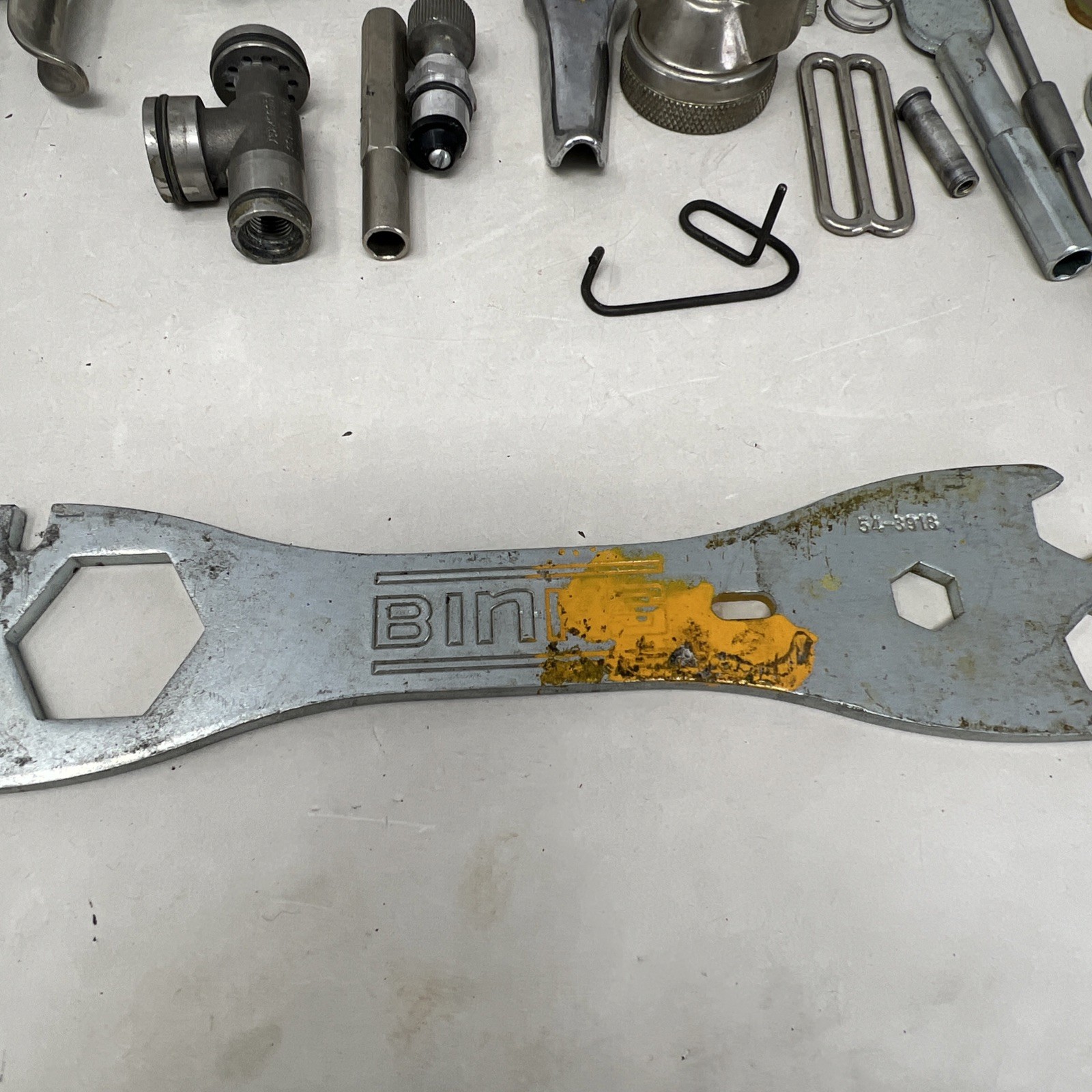 Binks Model 370 Spray Gun Paint Sprayer Body And Parts Lot Industrial USA