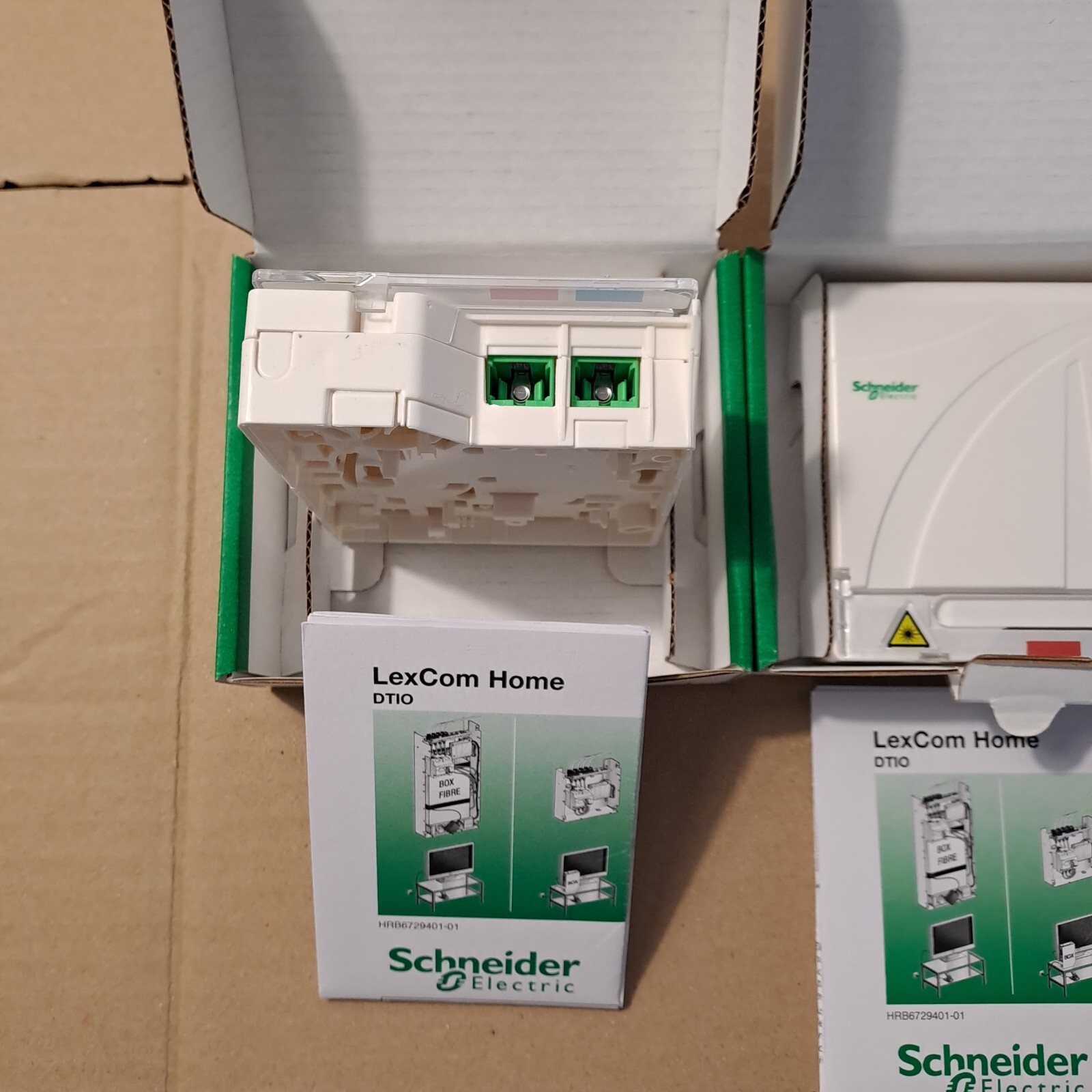 DTIO modulaire Schneider VDIR326030 à 2 fibres optiques SC/APC pour tableau électrique
