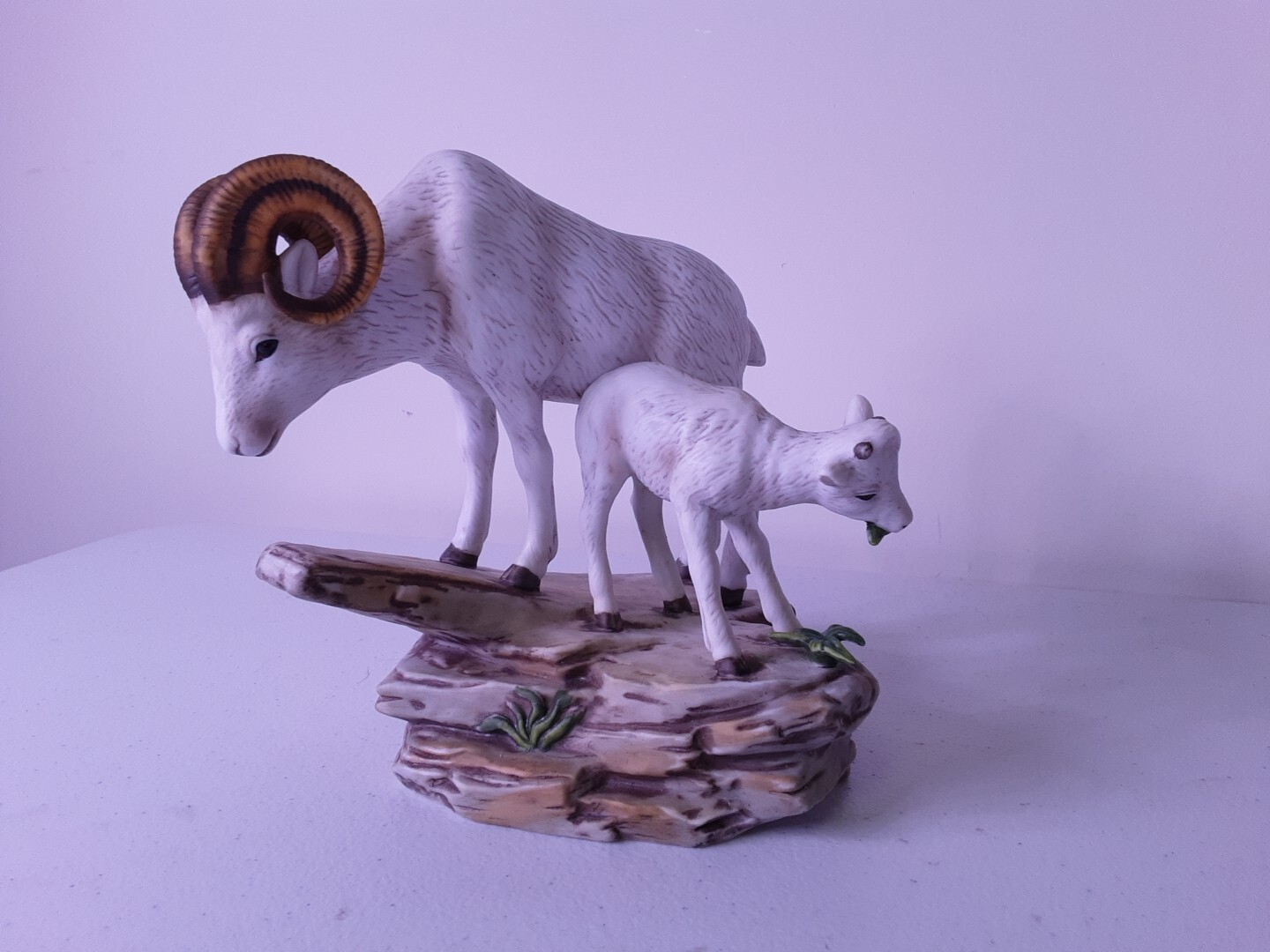 Vintage Homco 1984 Porcelain Mountain Goat & Baby Ram Horns 6.5