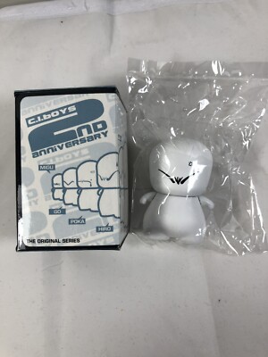 Ciboy 2nd ANNIVERSARY - DERI  8/24 - Kidrobot Dunny Toyr2 Kaws Murakami