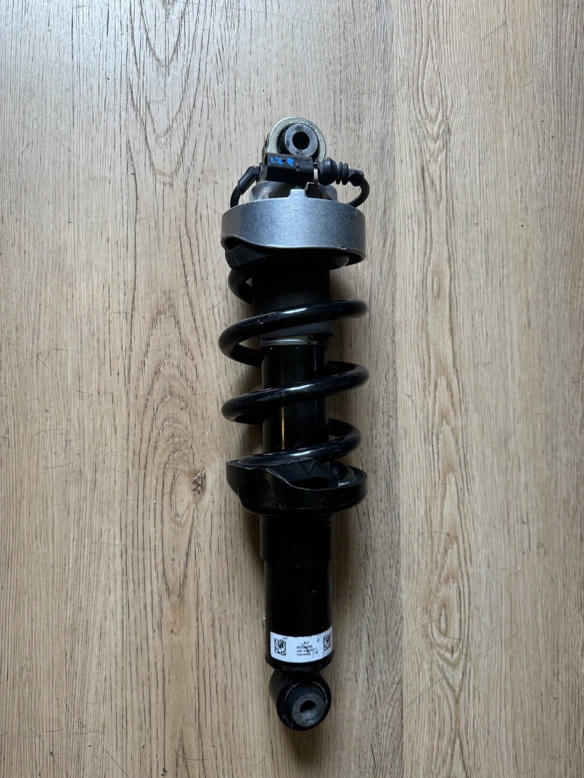 2010-2015 Audi R8 Front Left Side Suspension ShockAbsorber 420-412-019-AJ OEM
