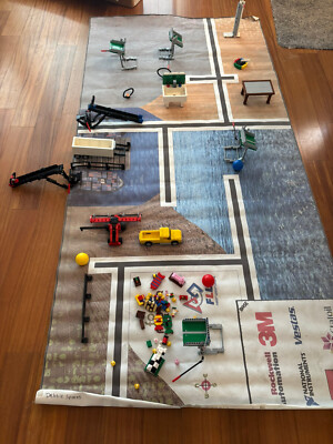 #9697 FFL lego robotics ''Food Factor'' course kit, mat, CD set up instructions