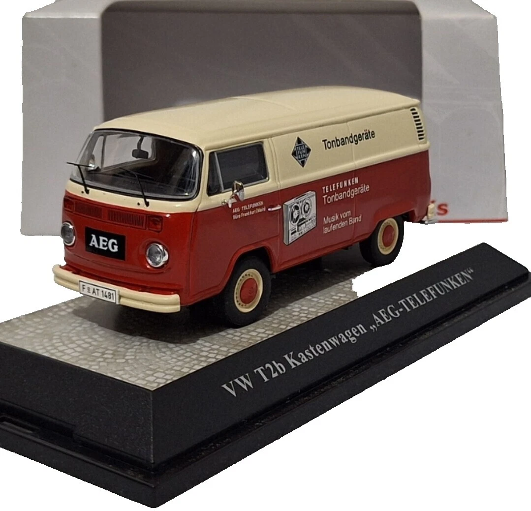 Volkswagen 1:43 Vintage Manufacture Diecast Vans