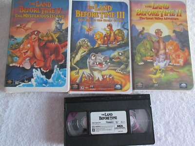 4 VHS - The Land Before Time - 3 in cases 1 without