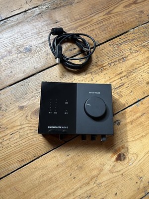 Native Instruments Komplete Audio 2 Desktop Audio Interface