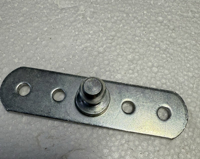  THULE CARGO BOX LID LIFTER BRACKET BASE SUPPORT,  1500013410 