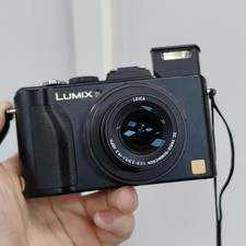 Panasonic LUMIX DMC-LX5 10.1MP 3.8X Optical Zoom Digital Camera Black Working