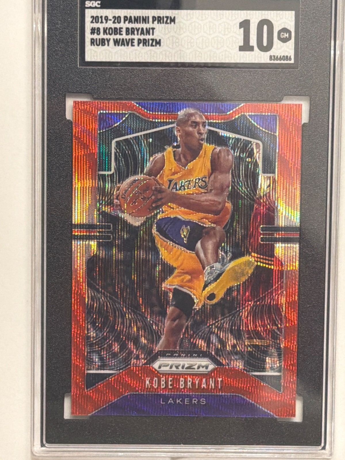 2019-20 Panini Prizm Ruby Wave Prizm Kobe Bryant #8 HOF 0c4