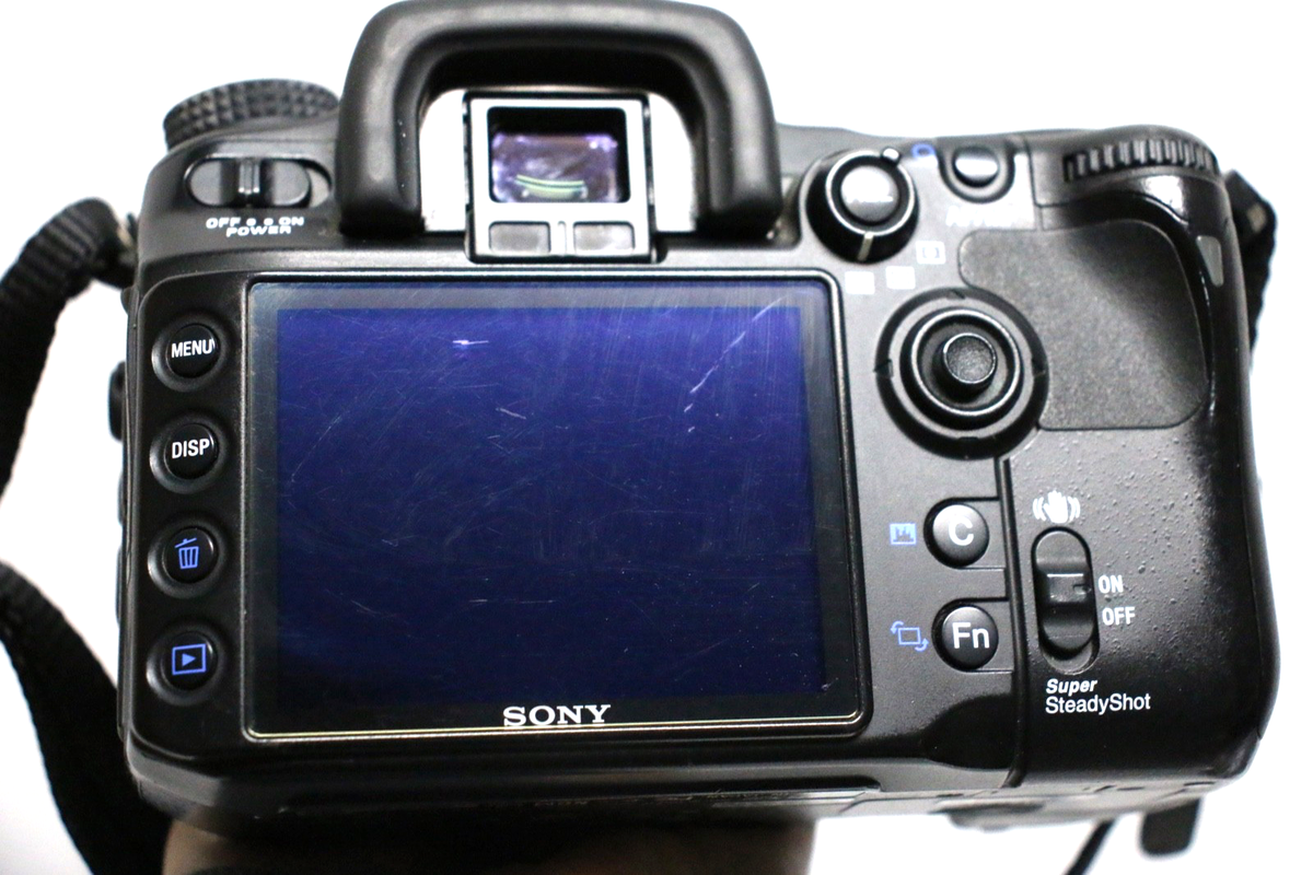 Sony Alpha A700 12.2MP Camera With Sony DT 18-55mm Sam SAL1855