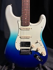 Fender Player Plus Stratocaster HSS Pau Ferro Fingerboard Belair Blue o16929