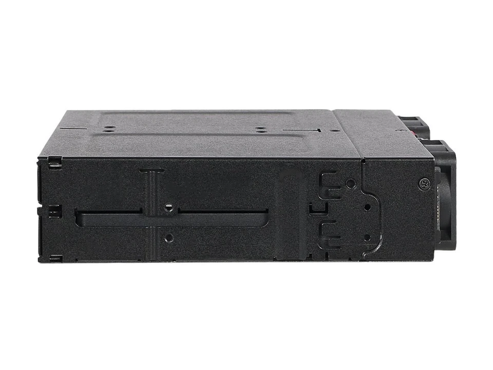 ICY DOCK ToughArmor MB720M2K-B Full Metal 4 Bay M.2 NVMe SSD Mobile Rack for - Image 4 of 4