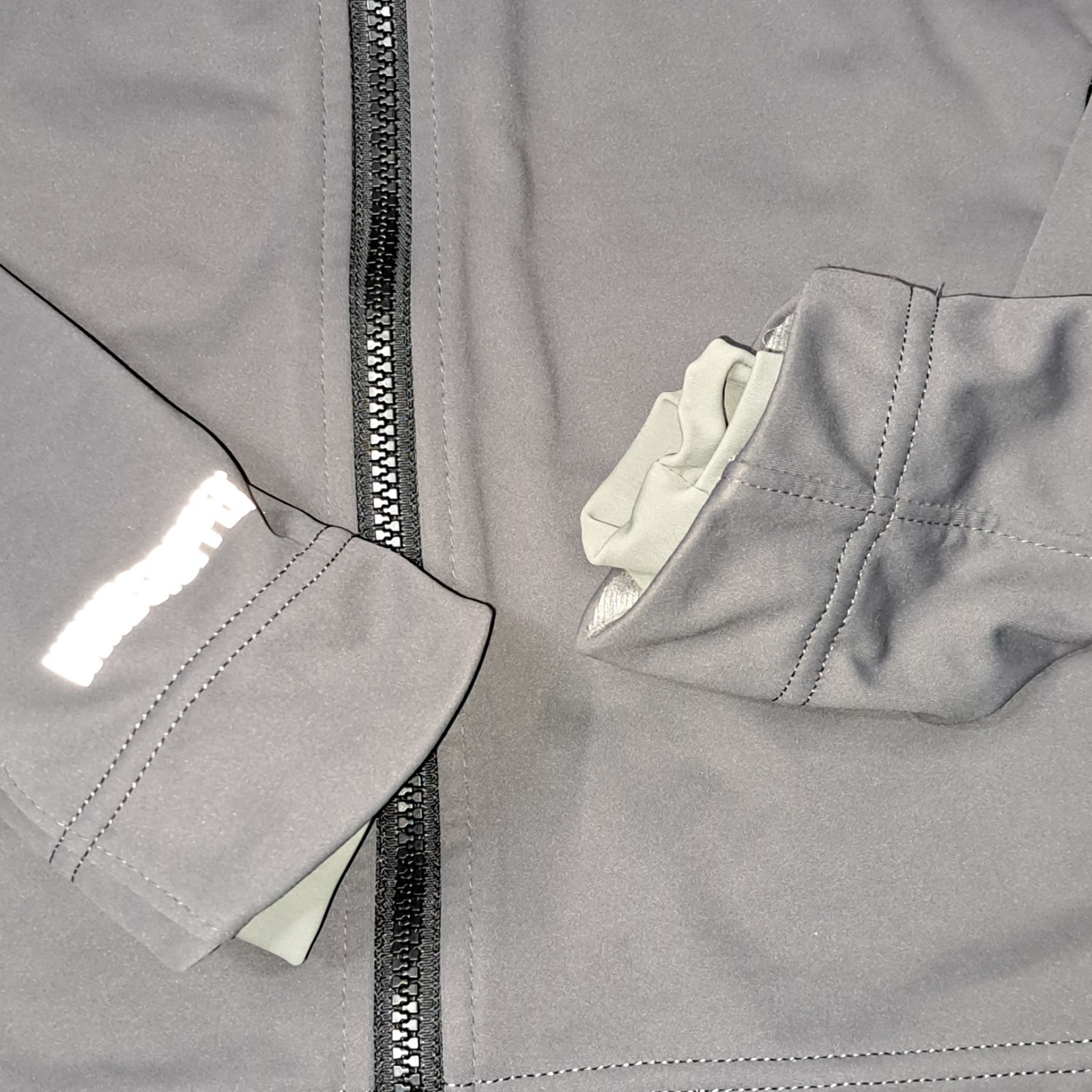 Cabelas XPG Shell Jacket Gray Small - image 2