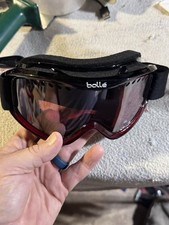 Bolle Ski Snowboard Goggles Black Frame Red Lens Anti Fog Adjustable Strap