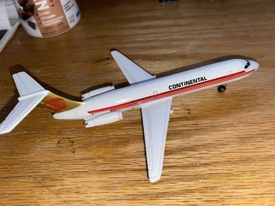 '87 ERTL  - CONTINENTAL USED - McDONNELL DOUGLAS  DC-9