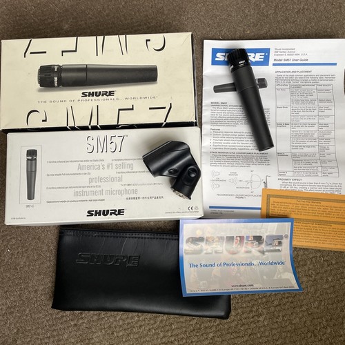 Shure SM57 mit Halter. SM57LCE Vintage 2000.