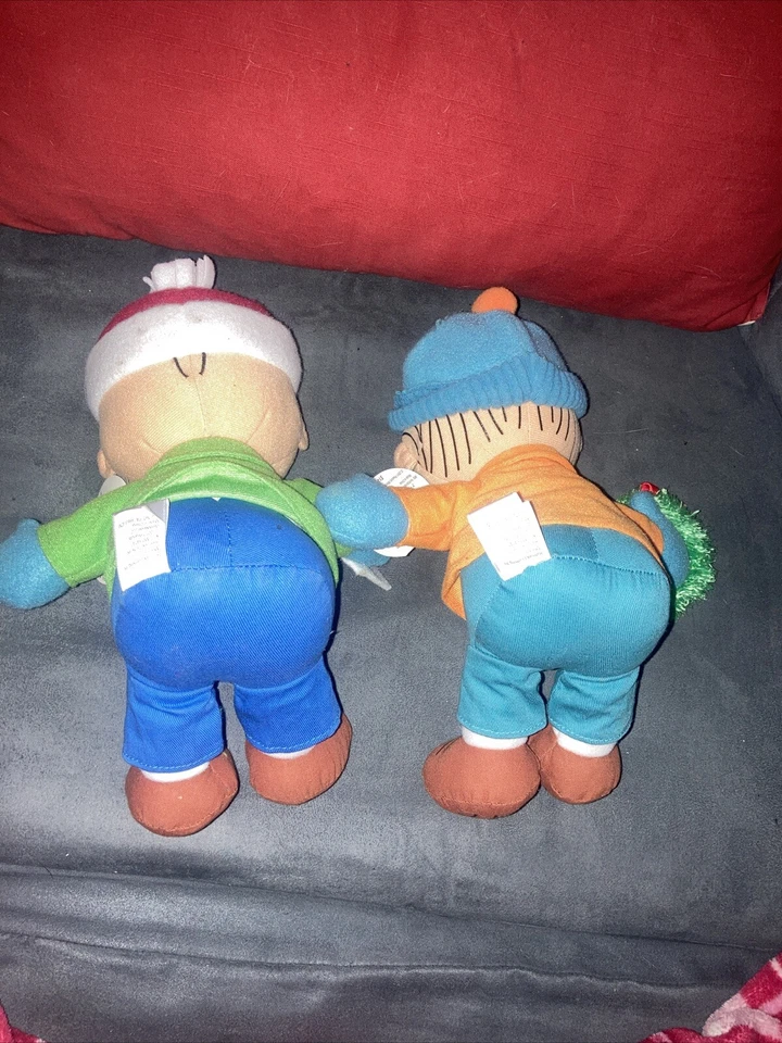 Talking Charlie Brown Plush Hallmark Christmas Picking the Perfect Gift & Linus - Image 4 of 4