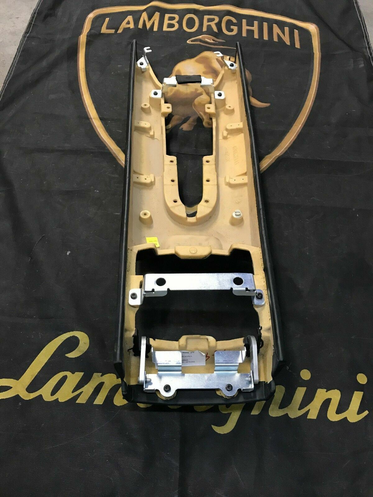 LAMBORGHINI GALLARDO COUPE SPYDER LP560 INTERIOR CENTER CONSOLE OEM 400863242A