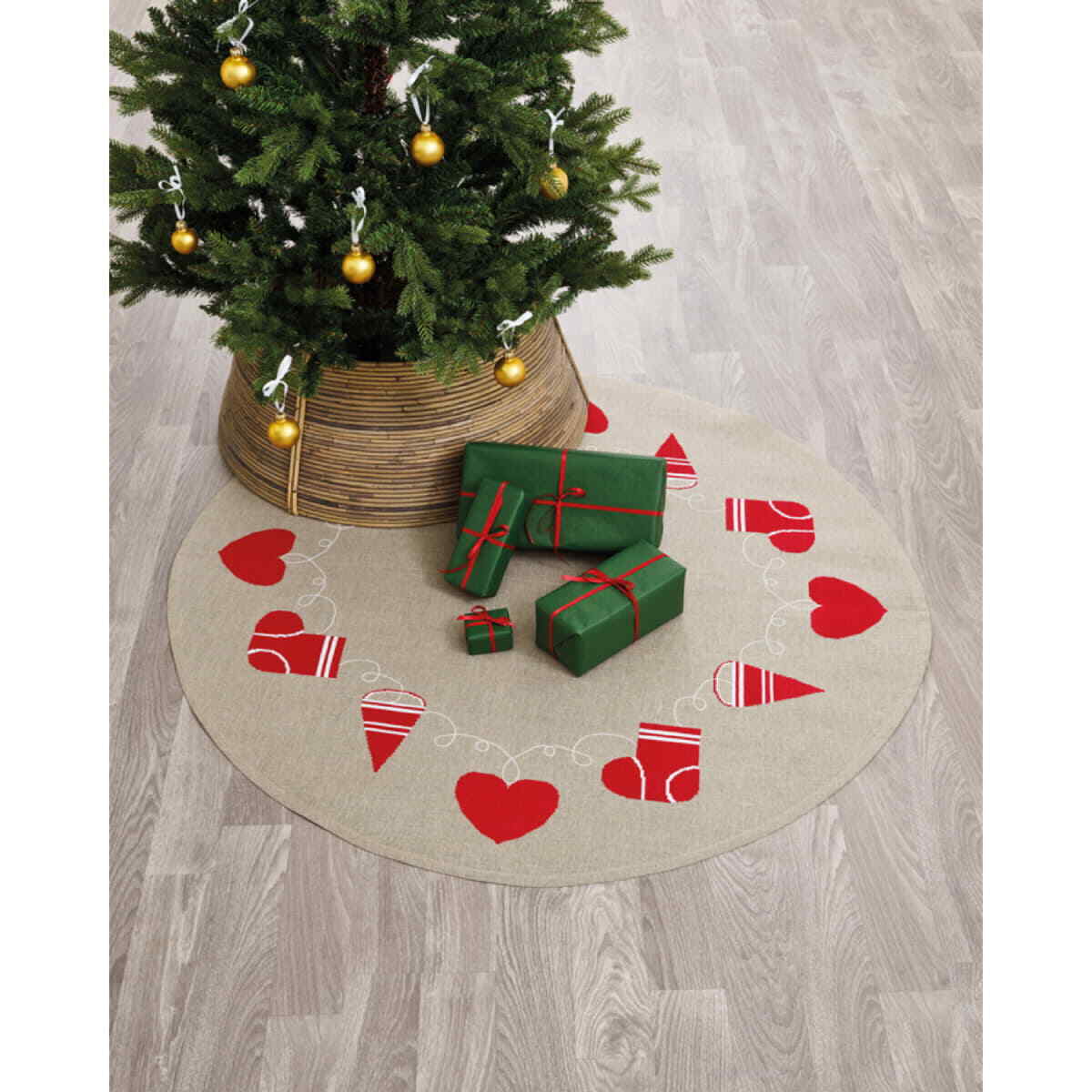 Permin counted cross stitch kit Weihnachtsbaumdecke ""Heart & Cone "", Diam. 125cm