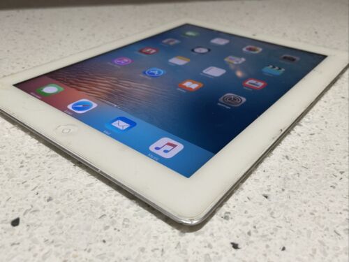 Apple iPad 2 32GB, A1396 Wi-Fi + 3G (Unlocked), 9.7in white (AU Stock) #12/2 - Picture 6 of 11