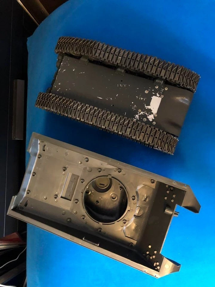 TAMIYA 1/16 RC Tank M4 SHERMAN 105mm HOWIZER ITEM56005 Made in Japan - Image 4 of 4