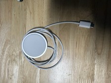 Apple MagSafe Charger iPhone 16 pro iPhone 17 pro max