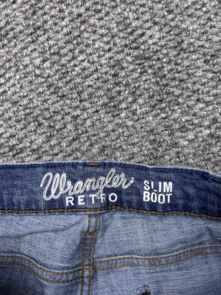 Pantalones de mezclilla Wrangler para hombre 30x32 lavado claro retro ajustados bota elástica 1077MWZBR Foto 2 de 4