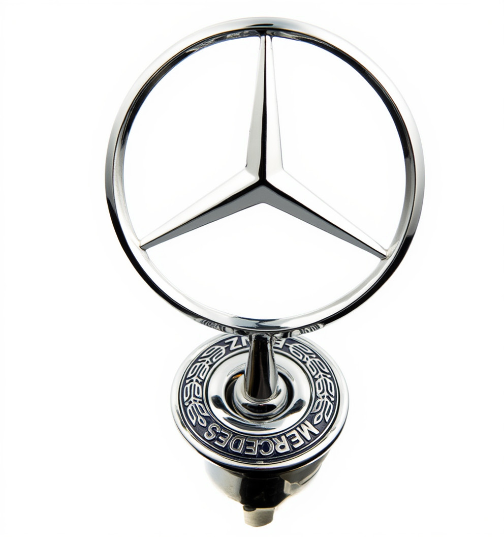 Étoile de capot Mercedes-Benz chrome pour sublimer votre Classe E C S en voyage