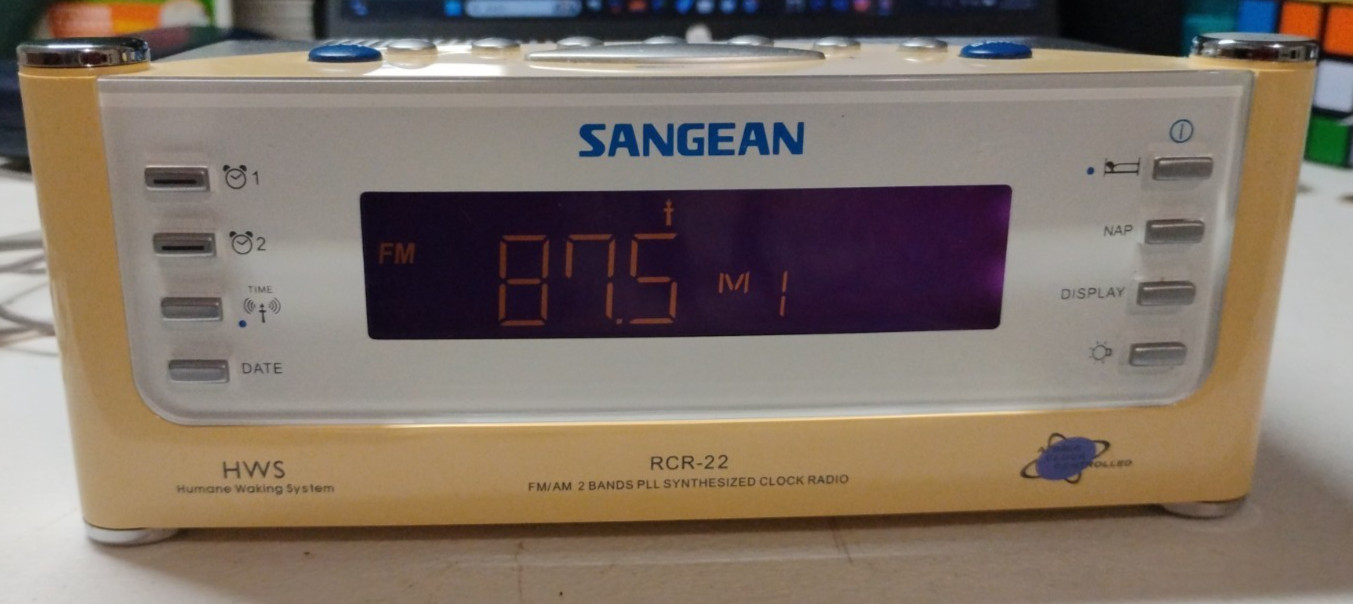 Sangean Atomic Digital Alarm Clock RCR-22 AM/FM 2 Bands Radio Auto Time Set.DEAL