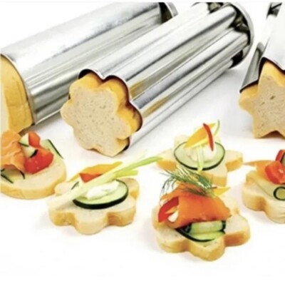 Pampered Chef Scalloped Bread Tubes, Set Of 2 New In Box
