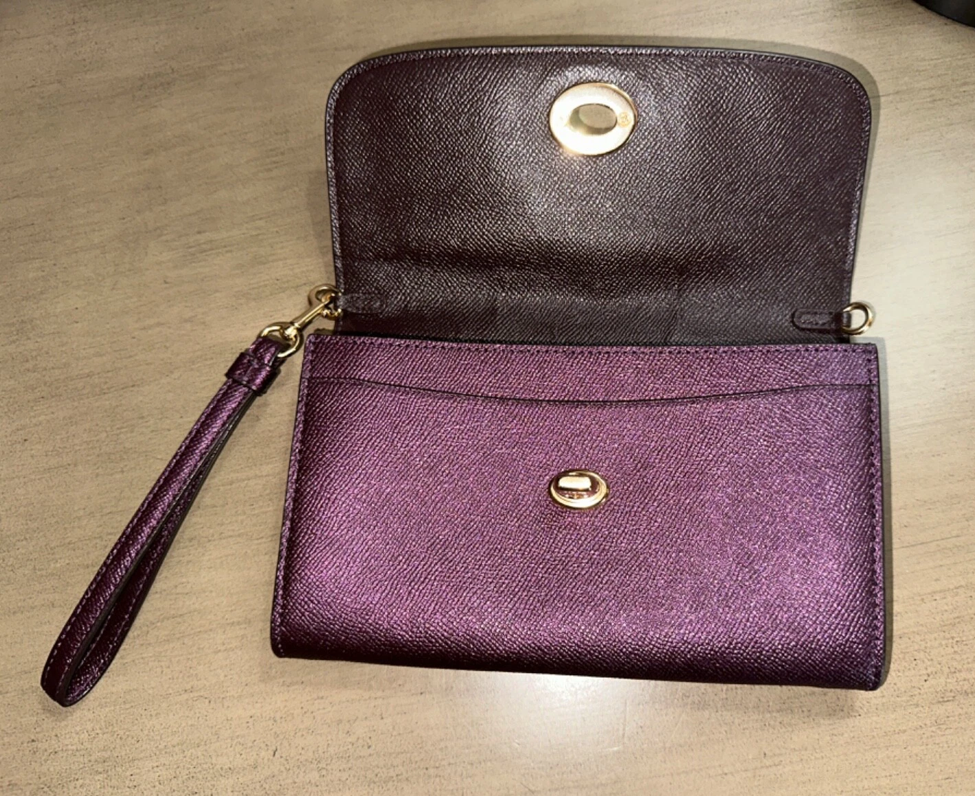COACH Crossgrain Pelle Catena Tracolla Pochette Polso Met. Lampone F22828