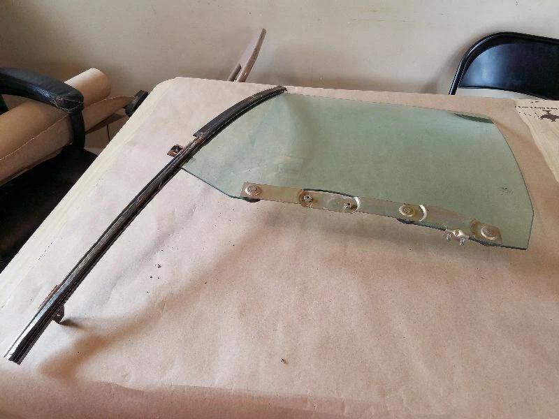 Puerta delantera pasajero vidrio 2 puertas se adapta a 85-87 RENAULT ALLIANCE   Foto 2 de 4