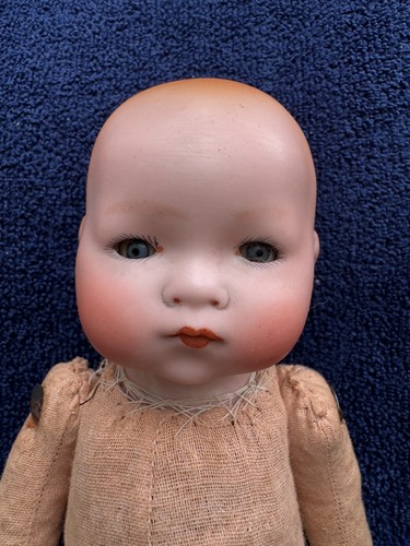 ANTIQUE GERMAN BISQUE HEAD BABY DOLL ON CLOTH BODY - Picture 4 of 8