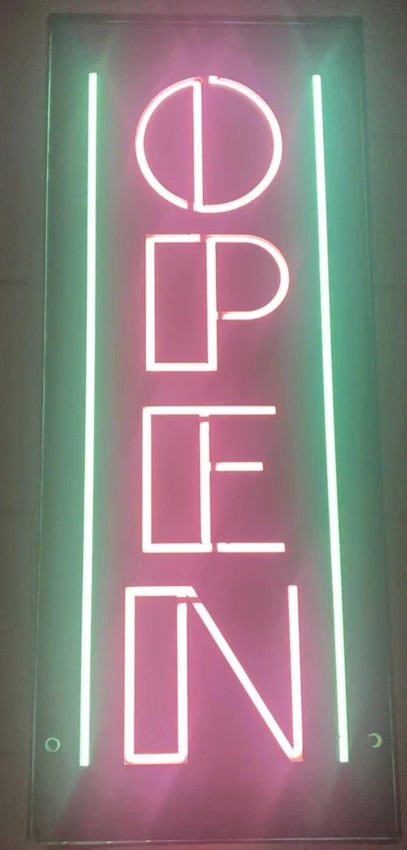 Letrero “abierto” de neón rosa y verde - Tubo de neón real. Colores neón vintage años 80. Foto 3 de 4
