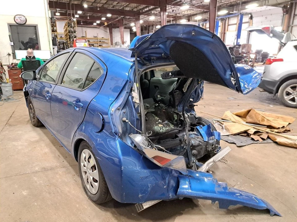 Eje lateral pasajero Rh/Cv eje C/V 2013 Prius Sku#4261467 Foto 3 de 4