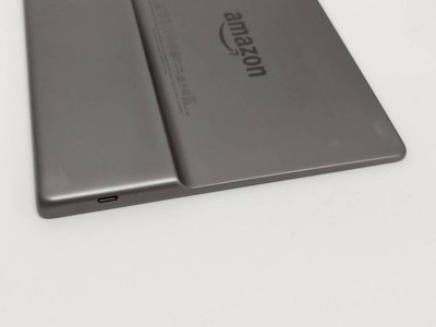 Amazon Kindle Oasis 9th Gen E-book Reader 7-inch 8GB Wifi