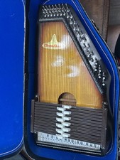 ChromAharP Autoharp 12 Chord 36 String Sunburst Pattern W/ Case Needs One String