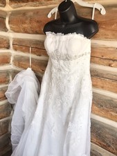 David's Bridal Strapless WG3121 Ivory Beaded Bridal Gown Wedding Dress Size 10