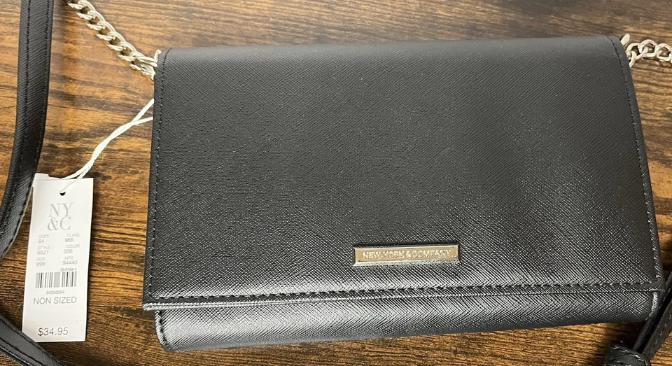 Cartera Bandolera Pequeña New York & Company Cadena Negra y Plateada Nueva con Etiquetas Foto 2 de 4
